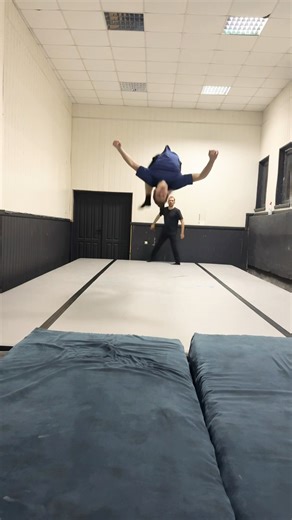 Roundoff Back Layout → Back Handspring — Incredible