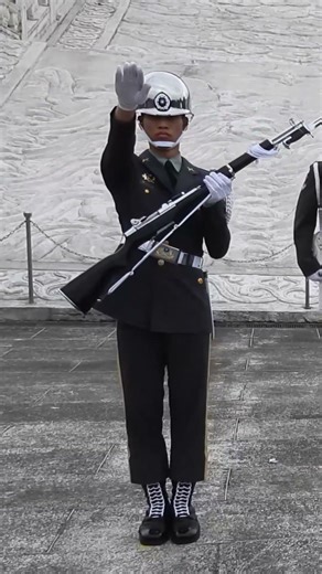 中華民國 #陸軍儀隊 🤩 民國115年4月5日(2026/4/5) #中正紀念堂 12點場次 訓練展示 Army Honor Guard Training displays❤️(4k)