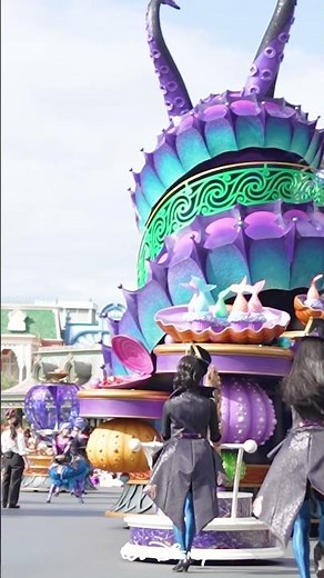 WeDisney | Tokyo Disneyland The Villains Halloween "Into the Frenzy" Part 15 | October 27, 2025 |...