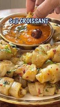 Guilt Free Masala Suji Croissant | A Perfect Light Breakfast..😋 #sujibreakfast #croissantrecipe