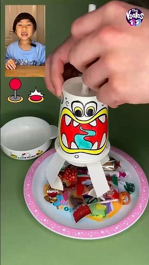 How to Make Paper Toy Claw Machine🤩| Craft Ideas | Easy DIY for Kids #shorts #paper #papertoy