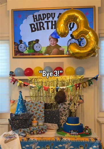 Happy 4th Birthday, my happy boy!! Gates, you light up every room you walk in. We are so proud of you for your kindness, your friendliness, and your joyful spirit. There’s no one who has more FUN than you! Live your life always having a good time & continue to light up the world ☀️