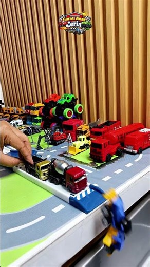 Mainan truck kontruksi #momobilan #toys #keretaapi