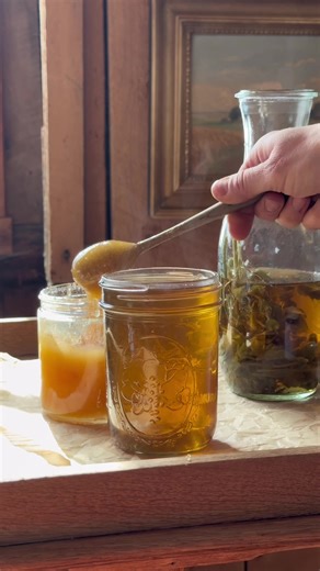 The perfect pairing with hot tea? A spoonful (or two) of our Raw Honey! Tap to shop! 💛 #ballerinafarm #ballerinafarmstore #rawhoney #honey
