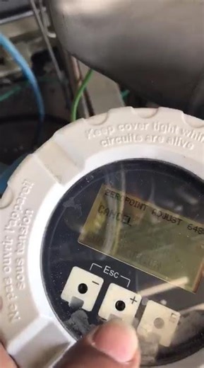 E&H make Mass flow meter Zero calibration process. #technician #tecnician #servicetechnician