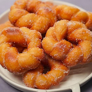 3.4M views · 10K reactions | When I prepare this twisted flower donut, there are no leftovers! | Yummy Recipes | Facebook