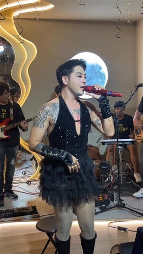 397K views · 15K reactions | มิวสิควิดีโอก็มา… The Father Band - music #วงพ่อจริตแม่ | The Father Band - music | Facebook