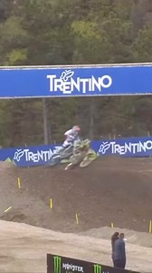 Ryan Villopoto VS Clement Desalle MXGP 2015 . . . . . . . . #mxgp #motocross #crash #kawasaki #suzuki | Motocross_Supercross_Mxgp