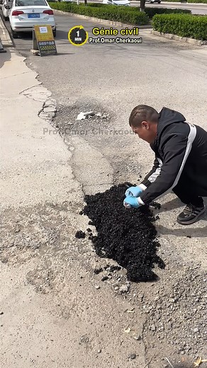 41K views · 297 reactions | Le bitume à froid  rapide, pratique… mais fiable ?樂 _____________________________ #construction #OmarCherkaoui #ingénierie #architecture | Omar Cherkaoui | Facebook