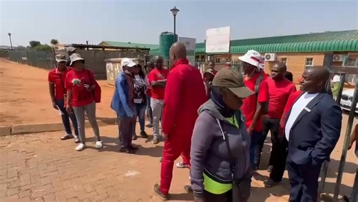 The MMC's of Tshwane, have taken a dilapidated infrastructure and turned into around in no time . We can never allow such progress to be regressed. We forge forward to excellent service delivery ❤️💚🖤 #EFFInGovernment | Themba Julius Mshuqwane