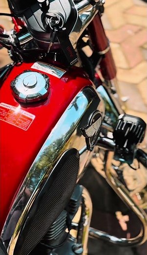 1980s Honda CD200 Roadmaster | Classic TwinCylinder Cruiser #honda #classicbikes #roadmaster #cd200