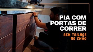 Portas de correr sem trilhos no chão: projeto de cafeteria