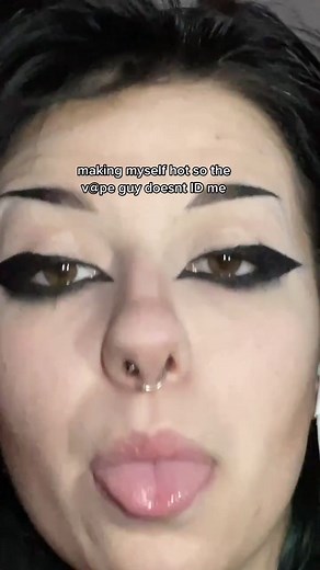 Alt and Gothic Eyeliner Makeup Ideas