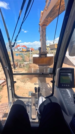 operator excapator review