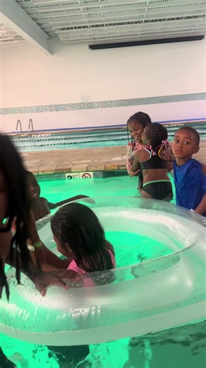 My fish babies 🐠 Looks like we’ll be doing lots of indoor swimming this winter!