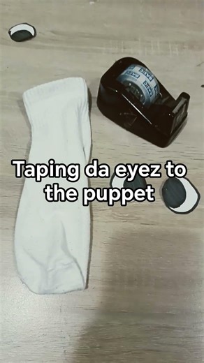 Making Lana's sock puppetss!! #fpe #fundementalpapereducation #lana #socks crafts #fypシ #shorts