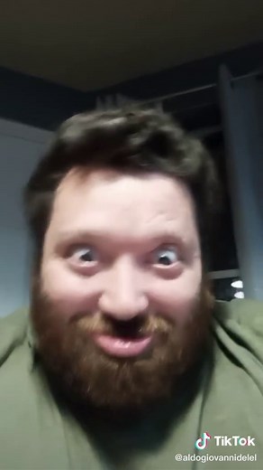 Diviértete con Chicken Wings y Just Dance