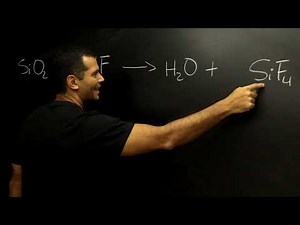 ¡Aprende a balancear la reacción de doble sustitución SiO2 + HF= H2O + SiF4 con el método de tanteo!