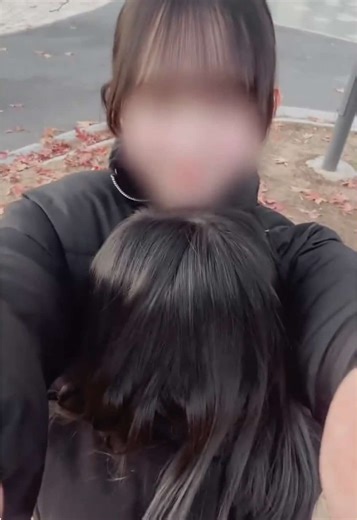 可愛い同性カップルのキスとハグ集