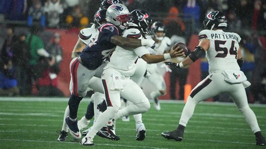 K'Lavon Chaisson engulfs Stroud for 7-yard sack