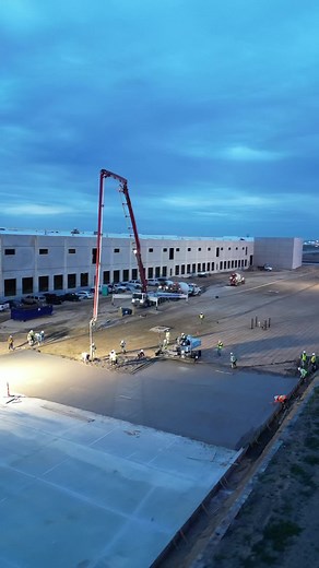 61 Meter Schwing Concrete Pumping with Redi Mix Trucks