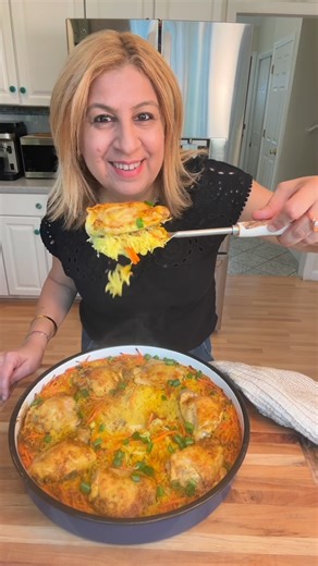 RUHAMA SHITRIT on Instagram‎: "AMBA CHICKEN AND RICE! This one-pan meal is on repeat in my house! Comfort one-pan chicken and rice dish that has one ingredient that makes all the difference- Amba sauce! 💛 Follow @ruhamasfood for more recipes Check out my new WOW merch collection at my website: RuhamasFood.com RECIPE BELOW 👇 . . ארוחה בתבנית אחת- אורז ועוף ברוטב עמבה! מתכון בתגובות . Recipe: Ingredients: 2 tablespoons of olive oil 1/4 teaspoon of flaky salt 2 cups of basmati rice,