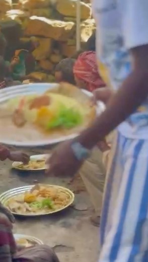 Keessumma Teenyaf Laaqana (Launch) Goone #Australia 🇦🇺 Irra Obboleetti Teenya Akka Maqaan Hin Dhowaamne Jatte Harkaa Qalleyyif, Yaatamaf, Sammuu Midhamaf Nyaata Laaqana Akka Namu Mana Isaatti Nyaatutti Isaan Kanaf Godhaa Jatte Imaana Nuttii Ergite Gamaa Keenyan Nyaata Goosa Hundarra Pasta, Ruuza, Mokoroni ,Laafiso(HulbatMarak), Salaaxa, Faafa, Laslaasaa(Dhugaati Mi’aawa) Bishan Dhiyessinef Obboleetti Teenya Tan Australia Jirtuu Rabbin Addunya Akiraatti Si Ha Milkeeysu Tee Oluuma 🤲 Video Itti 