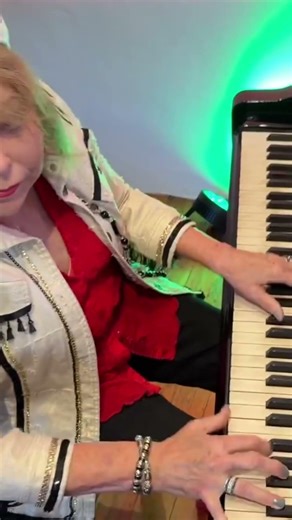 Jan Preston – In the Mood (Boogie Woogie Piano Performance)