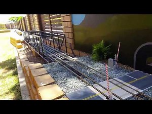 G scale south bend signals railroad crossing .