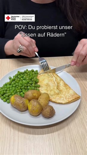 POV: Du probierst zum ersten Mal „Essen auf Rädern“ vom Menüservice es schmeckt wie selbst gekocht 😍🤤 Kennst du schon unsere Menüs? Bestell noch heute und überzeug dich selbst! 🍽️🚐 ➡️ https://shop.drk-hochtaunus.de/ #Menüservice #EssenaufRädern #drkhochtaunus #Hochtaunuskreis #trend | DRK Kreisverband Hochtaunus e.V.