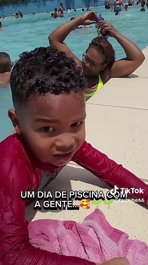 Vlog: Um Dia de Piscina Durante as Férias
