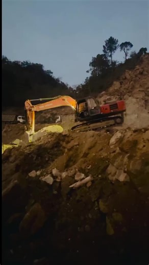 Heavy Machine Operator Skills and Techniques