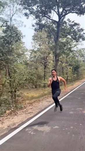 Coach Sir 🪖🙏 #shortvideo #running #subscribe #physical #training #tips #fitness #shorts