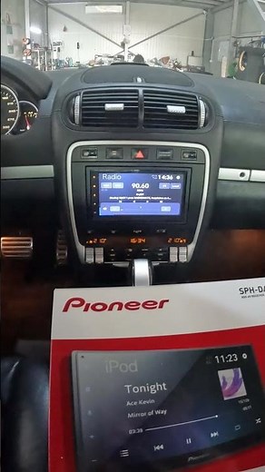 Pioneer SPH-DA360DAB Wireless AppleCarPlay , Android Auto In Porsche Cayenne