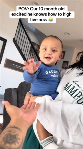 1.7M views · 137K reactions | Now when y’all meet him he’ll give a high five 欄 #zaza #babies | LaroBenz | Facebook