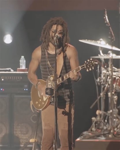 37K views · 1.1K reactions | In case you missed Slash live from Denver, don’t worry! Check out Veeps for the replay, and be sure to catch Slash’s S.E.R.P.E.N.T. festival near you before it’s too late. Head to serpentfestival.com for tickets and VIP packages. #slashnews | Slash | Facebook