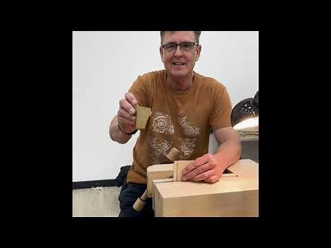 David Barron demonstrates the Magnetic Dovetail Saw guide