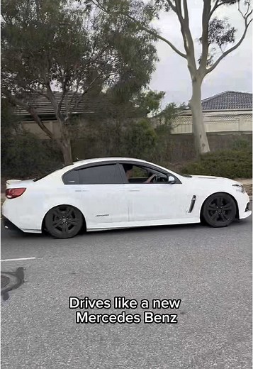 Holden Commodore SV6 Review and Driving Experience