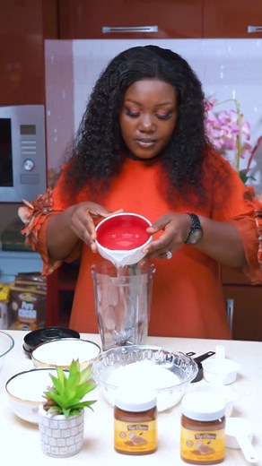 🟡🟤: Create unforgettable holiday moments with our Top Choco chocolate pancake recipe! 🍫🥞 Gather the family, mix up some magic, and enjoy some choco-la-ty goodness.🥰 #tastetopchoco #Topchoco #Chocolaterecipes | TOP CHOCO