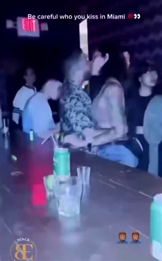 He kissed her passionately & this happened 😂🤣