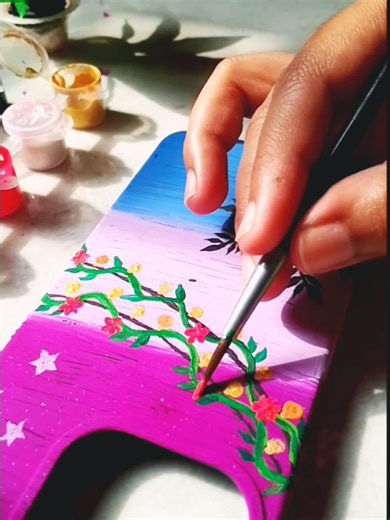 Creative Acrylic Painting on Phone Covers: A How-To Guide
