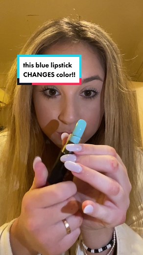 this blue lipstick CHANGES color!! 😱 @moodmatcher #beauty #beautytok #makeup