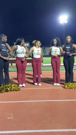 Cross Creek Varsity & Jv Cheer on Instagram: "Class of 2026 Senior night solo: Savarreah 👩🏾‍🎓🥺📣 #stompnshake #fyp #cheer #seniornight"