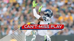 Can't-Miss Play: Paul Richardson Pulls In Incredible Leaping Catch
