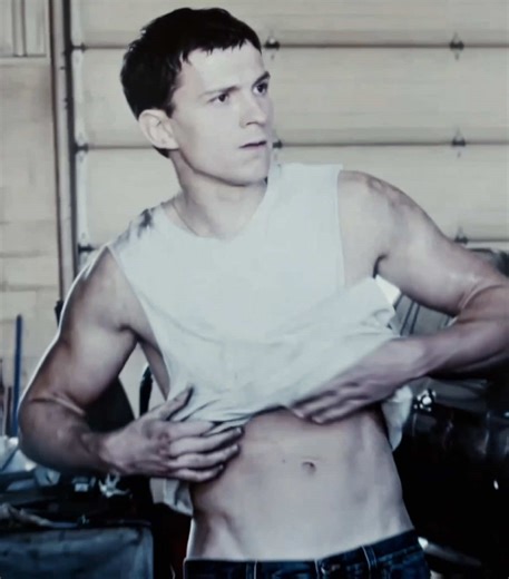 Creative Tom Holland After Effects Velocity Edit