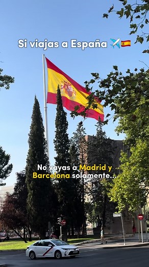 Descubre Sevilla y Granada: Joyas de España