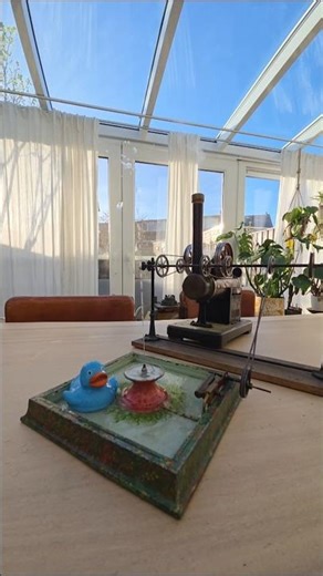 a Bing Overtype steam engine driving a Doll fountain - 1920s steam toys #steamengine #steamtoys