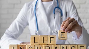 EPFO अकाउंट होल्‍डर को मिलता है 7 लाख तक का बीमा, कैसे होती है क्‍लेम अमाउंट की कैलकुलेशन? | Zee Business