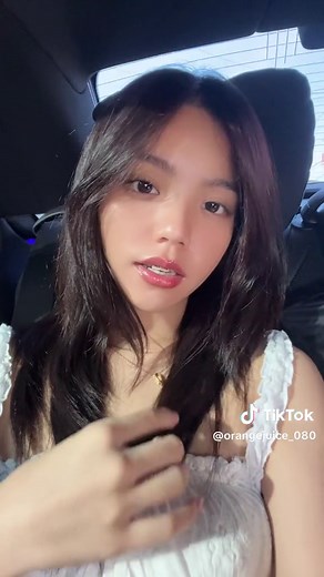 Traditional Cambodian Girls' Vibe in Sok Heng's Video