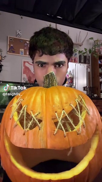 made pumpkin pie after this #halloween #demon #makeup #pumpkin